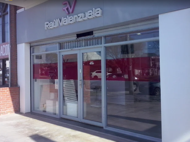 Salón Valenzuela ubicado en Constitución 4914